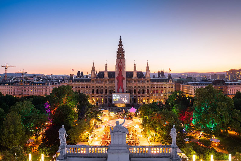 Rakusko - vieden - koncert - Rathausplatz - opera - muzikal - austria.sk